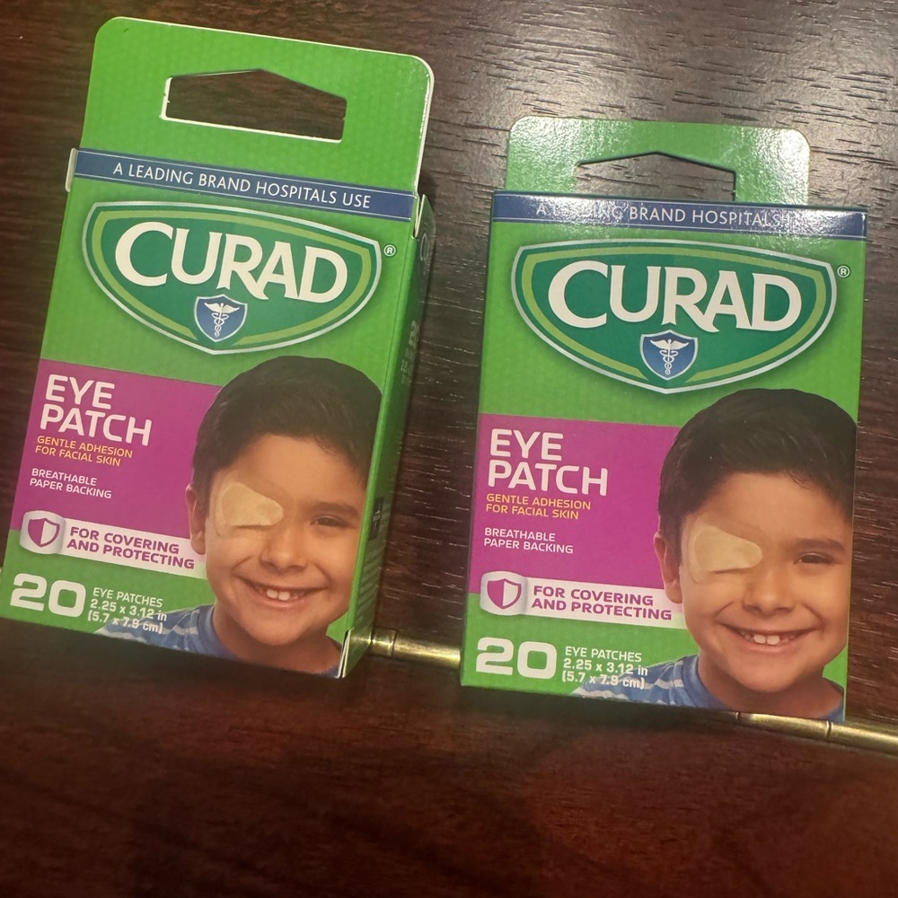 Curad adhesive eye pads 20 count box